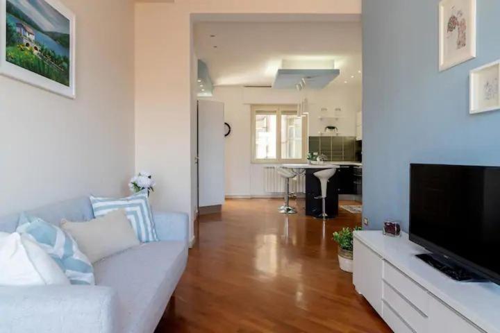 Etna City Home Accogliente Nel Cuore Di Catania Bagian luar foto