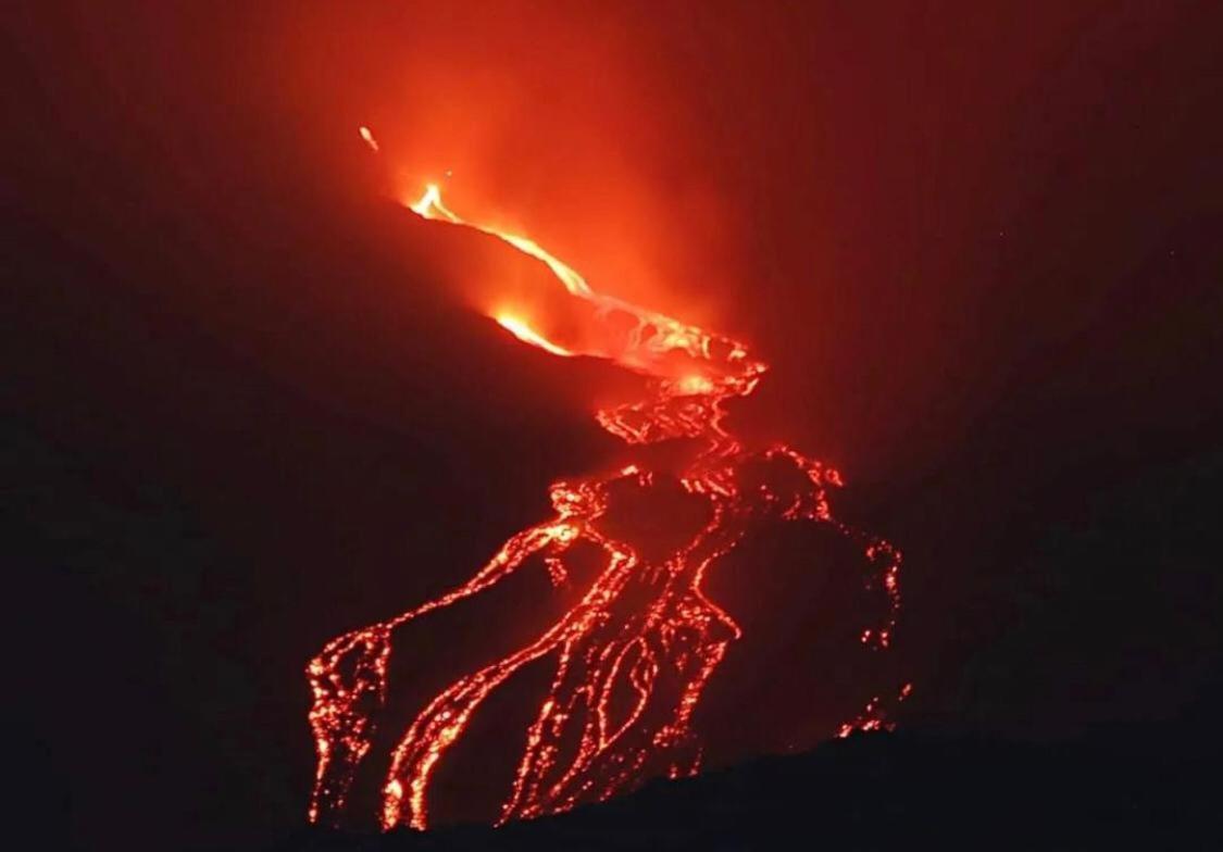 Etna City Home Accogliente Nel Cuore Di Catania Bagian luar foto